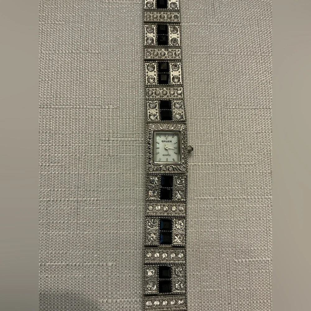 Gruen Vintage Clear Crystal Silver Tone Watch